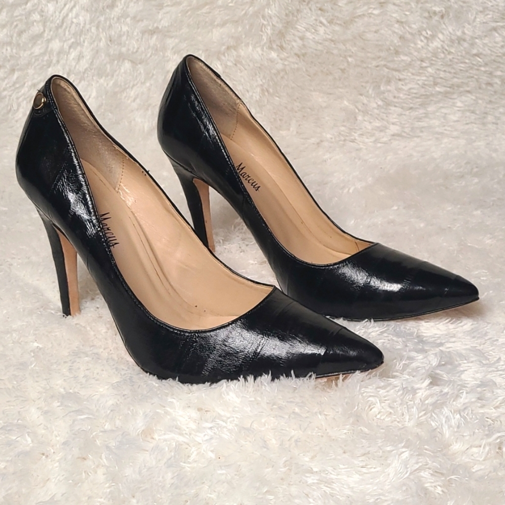 Sz7.5 Neiman Marcus Cissy Eelskin Heels - Picture 1 of 9